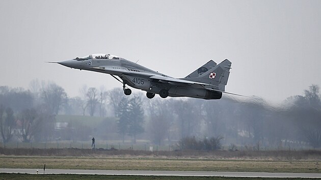Sthaka MiG-29 polskho letectva na zkladn v Malborku. (16. nora 2023)