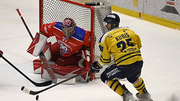 Zlnsk kapitn Pavel Kubi ve tvrtfinlovm zpase play off Chance ligy proti Porub.