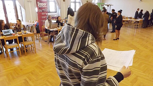 Naj�t zam�stn�n� mohou uprchl�ci z Ukrajiny i na veletrz�ch pr�ce, na jejich� po��d�n� se rovn� pod�l� Krajsk� hospod��sk� komora.