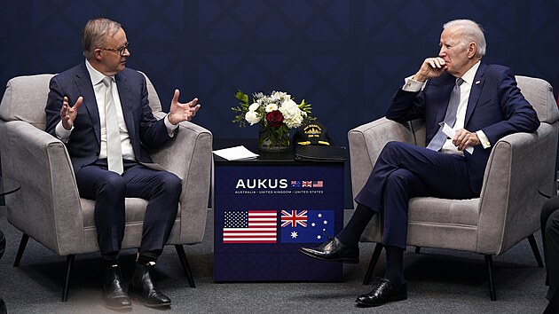 Australsk premir Anthony Albanese a americk prezident Joe Biden (13. bezna 2023)