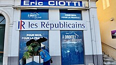 Poničená kancelář šéfa Republikánů Érica Ciottiho (19. března 2023)