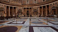 Pantheon v ím