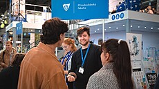 Olomou�tí studenti reprezentovali svou �kolu také na veletrzích a p�i spanilých...