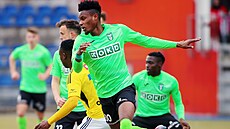 Útoník Kelvin Boateng z Karviné v utkání proti Jihlav