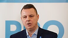 Organizátor demonstrací Jindich Rajchl z Právo Respekt Odbornost PRO (15....