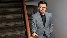 Ná� podtitulek, kopírující kultovní hlá�ku z komedie Mare�ku, podejte mi pero!,...
