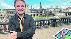 Jan Homola se svými výtvarnými díly