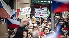Účastníci demonstrace, kterou do centra Prahy na Václavské náměstí svolala... | na serveru Lidovky.cz | aktuální zprávy
