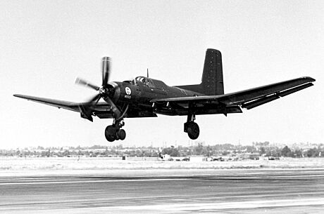 Douglas XTB2D-1 Skypirate