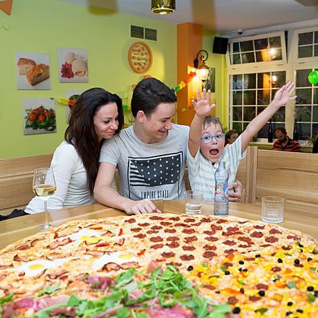 Metrovku znají snad vichni Plzeáci. Pizza-doma slaví 20 let!