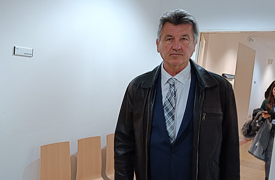 Správce majetku vykovských kasáren Ivo Kouil dostal u okresního soudu za...