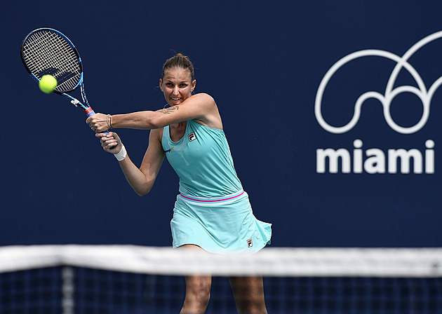 Vondroušová v Miami nedala šanci Plíškové a je v osmifinále
