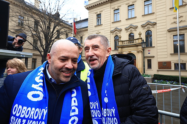 Vláda se lekne generální stávky, ne pohotovosti, opřel se Okamura do odborů