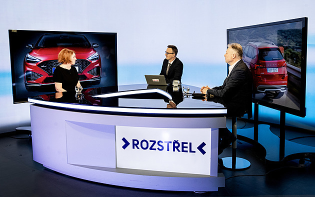 Prodejcům aut často chybí profesionalita. Expert v Rozstřelu vysvětluje proč