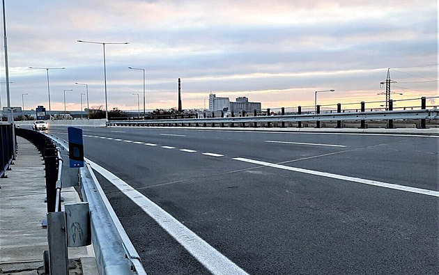 Řidiče v Prostějově a v Olomouci zdrží opravy estakád, čekají je objížďky