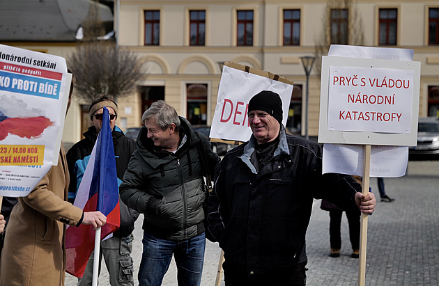 Nevyjdeme s penězi a musíme nakupovat v Polsku, stěžovali si lidé Fialovi v Jeseníku