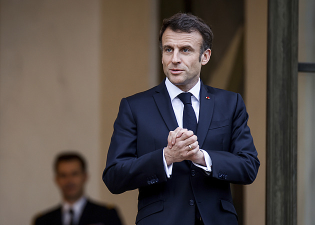 Vnímám hněv lidí, důchodová reforma je ale nezbytná, řekl Macron