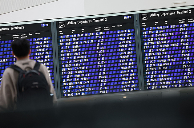 Na mnichovském letišti se stávkuje, za dva dny nevzlétnou stovky letadel