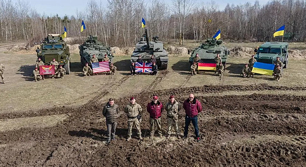 Rusko hlásí první sestřel GLSDB, Reznikov děkoval z challengeru za tanky