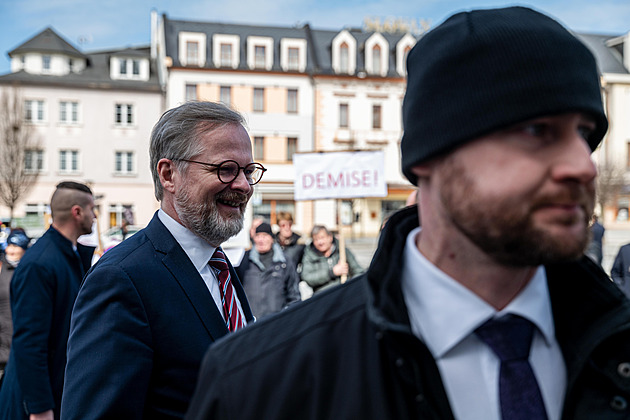 Vláda zasedala v Jeseníku. Výsledek jednání přibližuje na tiskové konferenci