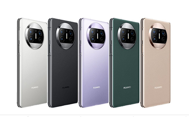 Pekelně drahá skládačka. Huawei se vytáhl a ukazuje, že stále umí