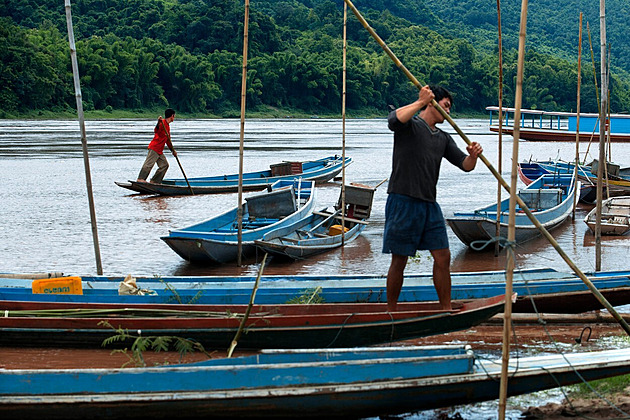 Čínské přehrady na Mekongu vylidňují rybářské vesnice. Lidé ztrácejí obživu