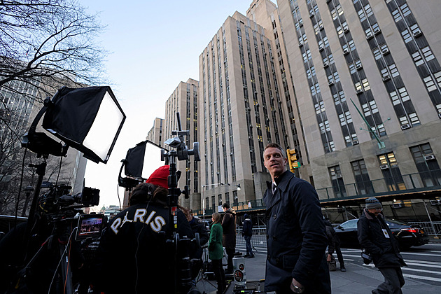 Trump Tower obehnaly zátarasy. Policie v New Yorku se připravuje na protesty