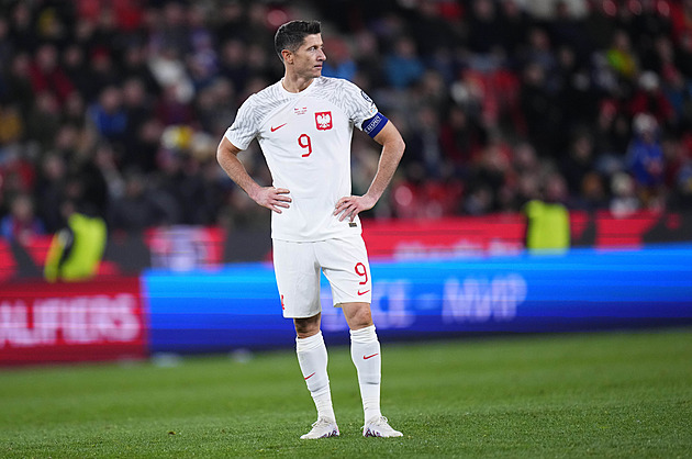 V nominaci polských fotbalistů proti Česku je Lewandowski, schází Milik