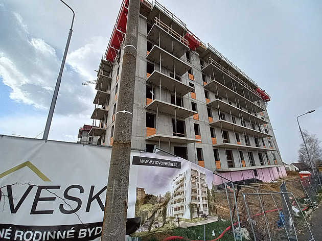 Teplický developer oznámil úřadu pět pater, na jednom domě už ale staví šesté