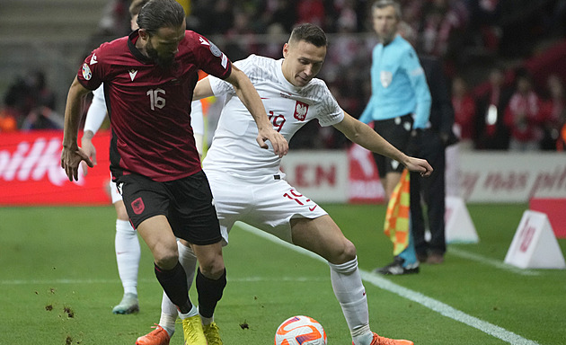Polsko porazilo v kvalifikaci ME těsně Albánii, Francie veze výhru z Irska