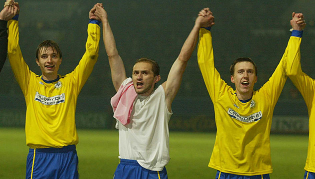 Verbíř a Doležal navazují na táty, fotbalové ikony. A hecují se: Oholím tě!