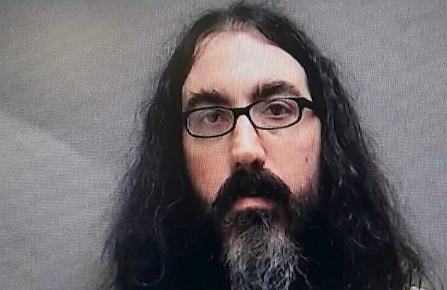 Americká policie zatkla muže, který nabádal k vraždě šerifa. V Minecraftu