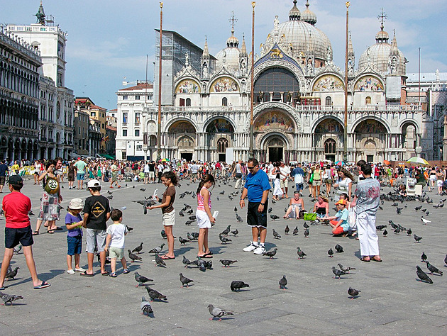 Italská vláda chce navýšit daň pro turisty. Nejsme bankomaty, bouří se hoteliéři