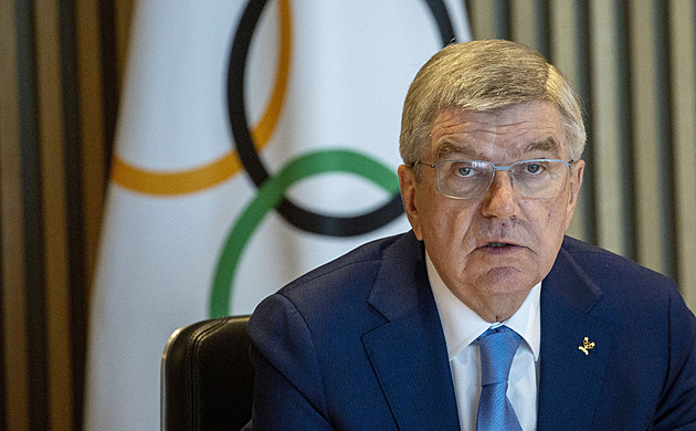 Olympijský šéf Bach dává najevo: Rusové mají být na hrách. Kdy padne verdikt?