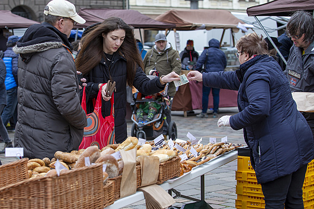 Plzeňské farmářské trhy startují 17. sezonu, od Velikonoc se přesunou ke Zvonu