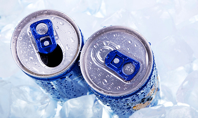 Evropská komise prověřuje kartel u výrobce energetických nápojů Red Bull