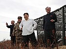 Severokorejský vdce Kim ong-un pozoruje test ízených stel. (22. bezna 2023)