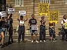 Aktivisté v Barcelon protestují proti zmn klimatu. (20. srpna 2022)