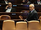 Izraelský premiér Benjamin Netanjahu pi hlasování o zákonu, který blokuje...