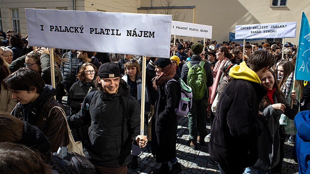 Stávka učitelů v Olomouci. (28: března 2023)