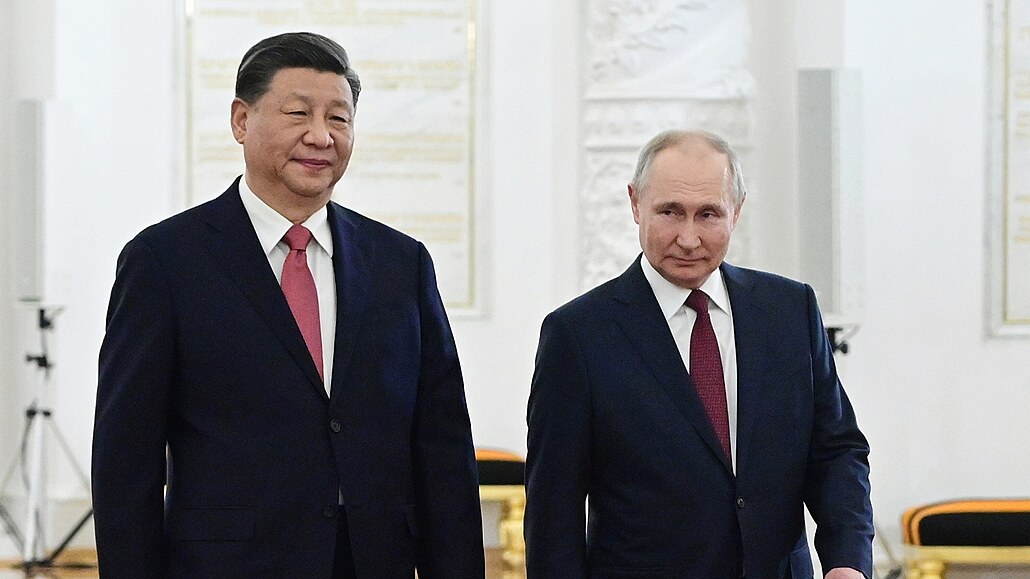 Ruský prezident Vladimir Putin se v Kremlu setkal se svým ínským protjkem Si...