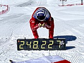 Radim Palán po překonání českého rekordu v rychlostním lyžování.