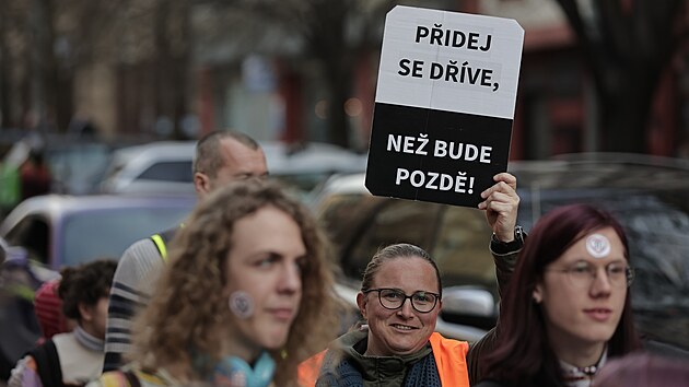 Pochod za omezen nejvy povolen rychlosti v Praze na 30 km/h. (22. bezna 2023)