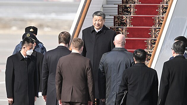 Čínský prezident Si Ťin-pching dorazil do Moskvy