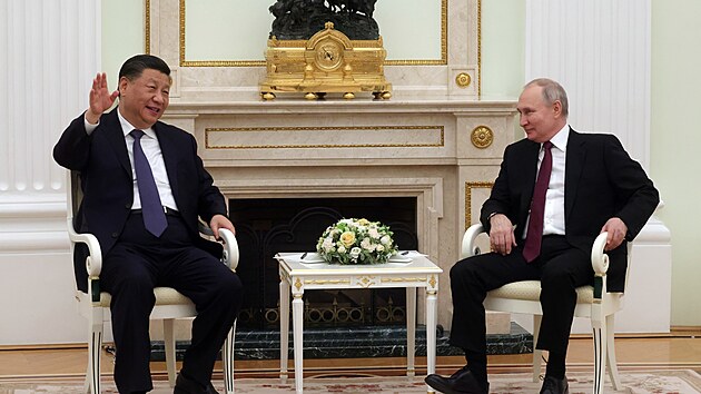 nsk prezident Si in-pching na schzce se svm protjkem Vladimirem Putinem v Kremlu (20. bezna 2022)