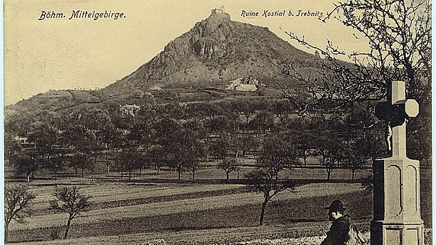 Dobov pohlednice zpelomu 19. a 20. Stolet. Zobrzku je patrn, e stny zceniny byly vy. Hrad se postupn rozpad.