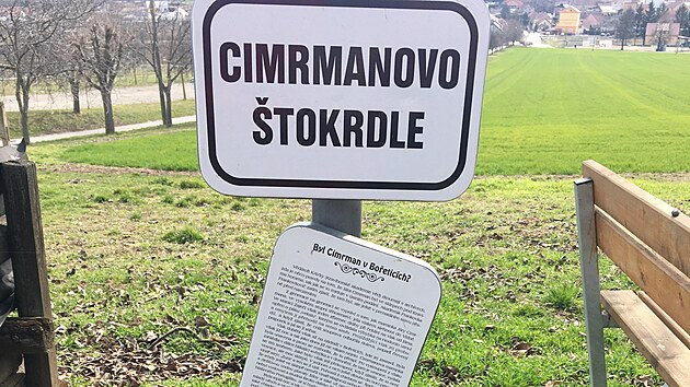 Mezi kuriózní turistické atrakce v Bořeticích patří i Cimrmanovo štokrle, které připomíná návštěvu jeho matky.