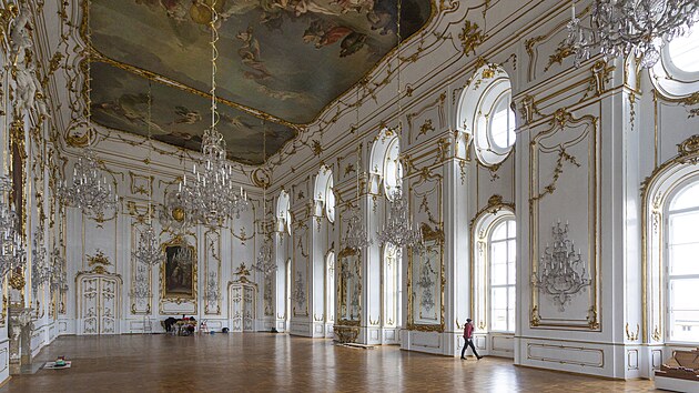 Sněmovní sál arcibiskupského zámku v Kroměříži se obnovy dočkal po zhruba půl století. Restaurátorské práce vyšly na 20 milionů korun. (březen 2023)