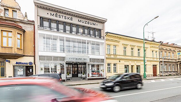 Městské muzeum v Jaroměři zrekonstruovalo modernistický Wenkeův dům navržený architektem Josefem Gočárem. (23. 3. 2023)