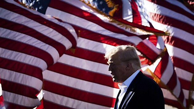 Bývalý americký prezident Donald Trump při prvním mítinku své prezidentské kampaně (25. března 2023)